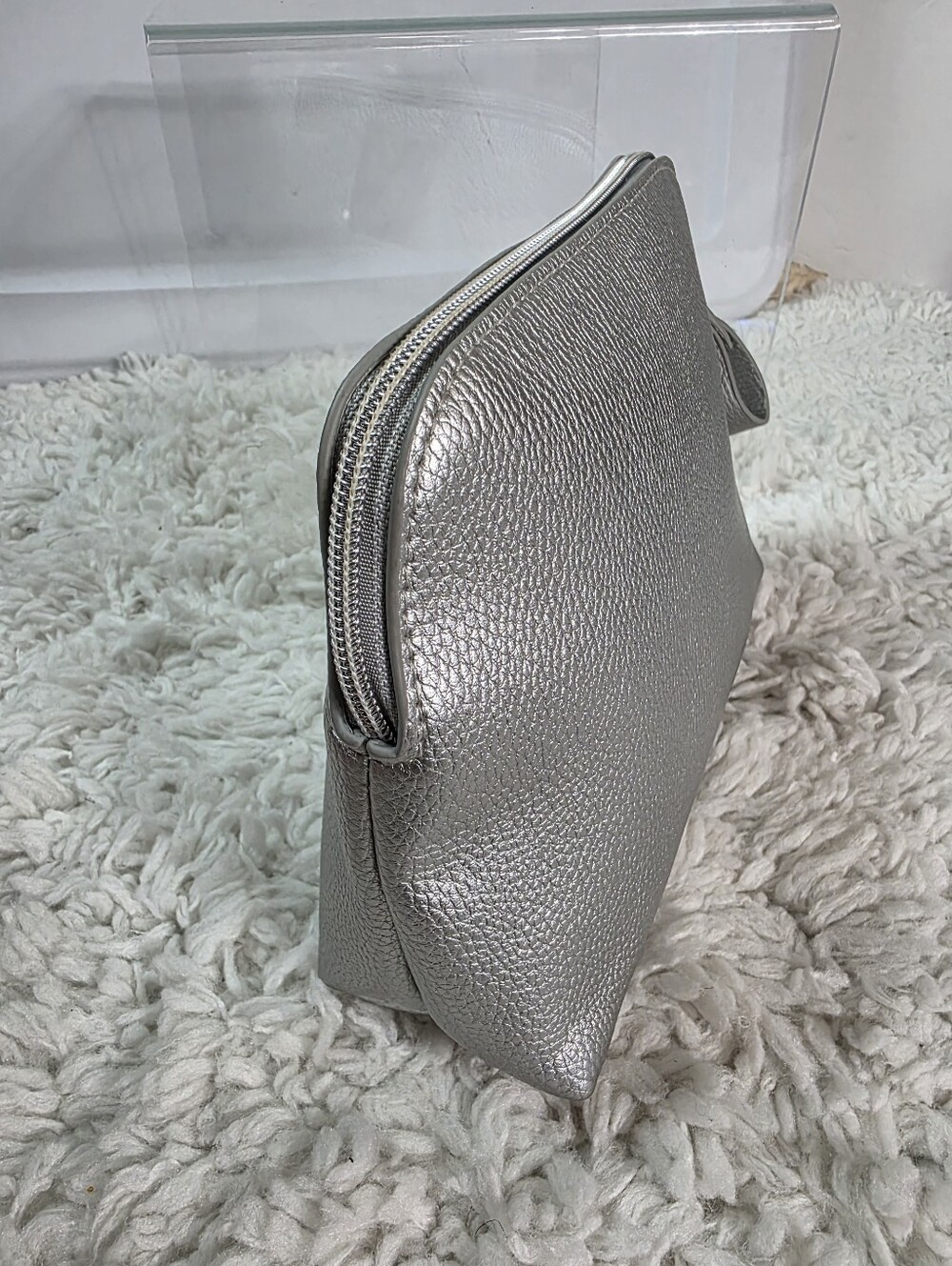 Obagi Silver Metallic Cosmetic Case Bag - Picture 6 of 16